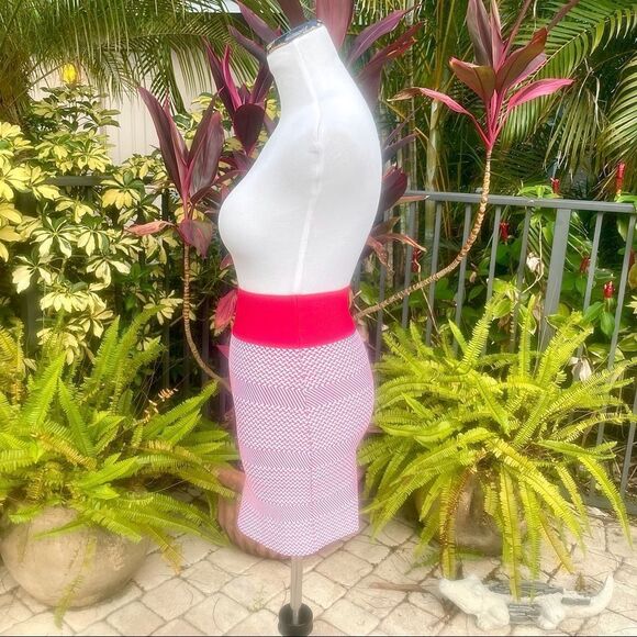 BCBGMaxAzria Azalea Bandage Skirt - Picture 4 of 7